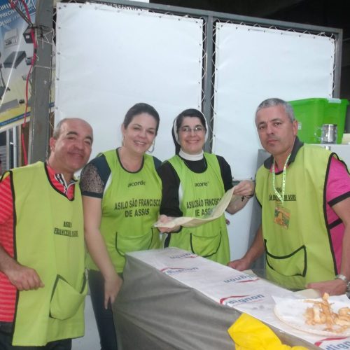 PASTELADA-SOLIDARIA-ASILO-2013-2.jpg
